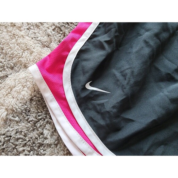 Women’s Medium Nike Dri Fit Shorts Indians Lined - Picture 3 of 8